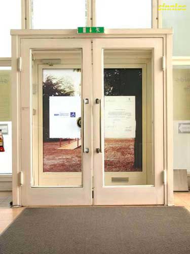 sinnlos exhibition - temmel_indoors_view2.jpg
click to enlarge